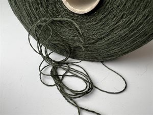 Sweater No. 9 - kit på blød og lækker strik, deep forest